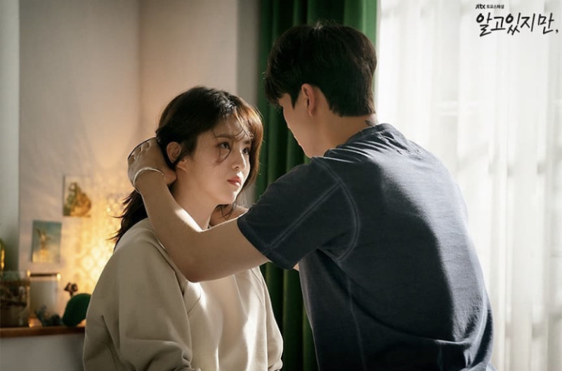 Netflix排行榜前十的19禁韓國影劇《無法抗拒的他》，在近日播出的第三集當中更是祭出激情床戲再度引起熱議。   圖：翻攝自kdrama.rooms instagram