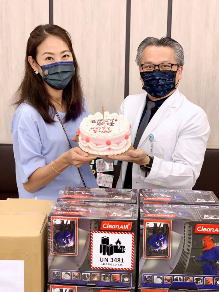 台南奇美醫院為賈永婕提前慶祝生日   圖：取自陳志金臉書