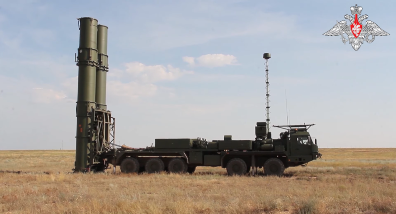俄羅斯國防部20日發布成功使用最新型的S-500防空飛彈系統對高速彈道目標進行實彈攔截訊息。   圖：翻攝俄羅斯國防部