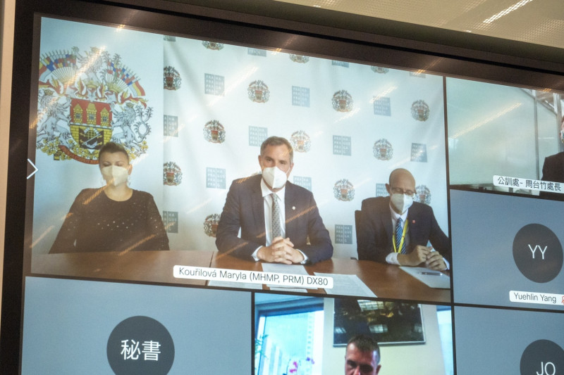 台北市長柯文哲昨天與布拉格市長賀瑞普舉行視訊會議。   圖：台北市政府 / 提供