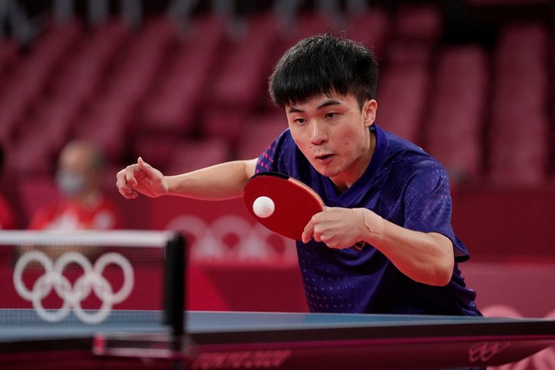 台灣桌球好手林昀儒在東京奧運男單四強戰出賽。   圖：美聯社／達志影像／提供