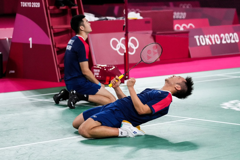 台灣羽球男雙組合「麟洋配」王齊麟與李洋闖進東京奧運壓軸決賽。   圖：體育署提供
