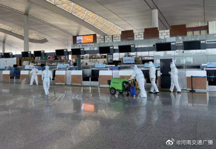 南京疫情從機場開始擴散，疫情已蔓延到中國31個省份，並在三周內造成1000多例症狀感染。   圖：翻攝自微博