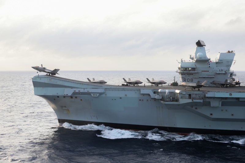 「伊麗莎白女王號」航母打擊群進入菲律賓海。   圖：翻攝Commander UK Carrier Strike Group推特