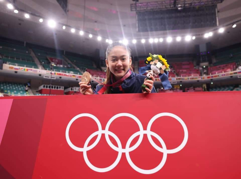 文姿云替台灣奪下奧運首次舉辦的空手道比賽第一面獎牌。   圖：體育署