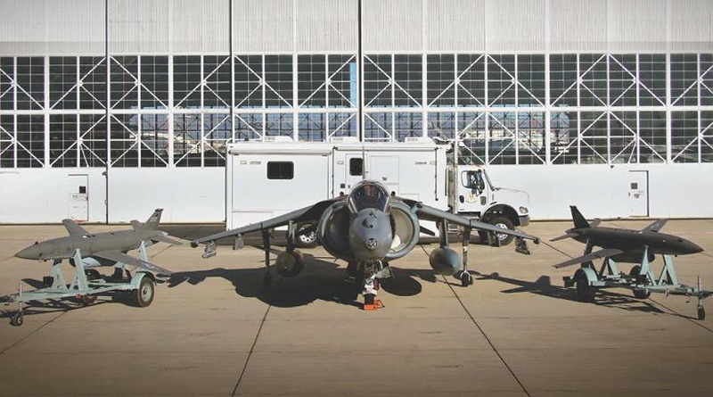 克瑞拓斯公司發布綽號「鯖鯊(Mako)」UTAP-22無人機系統(圖中左右兩側看似小型飛機者)   圖：翻攝dronesplayer.com網頁