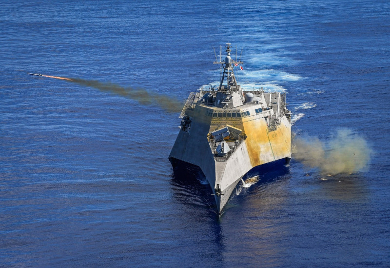 2019年「吉福斯號(LCS-10)」被指派試射「海軍打擊飛彈」(NSM)。   圖：翻攝美國海軍官網