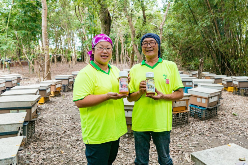 CEIOMA行銷案例-鼎勝養蜂場(照片為三級警戒前拍攝)   圖：新北市農業局提供