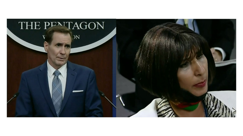 阿富汗女記者（右）淚問五角大廈發言人約翰．柯比（左）「我的總統在哪裡？」   圖：取自美國國防部臉書直播