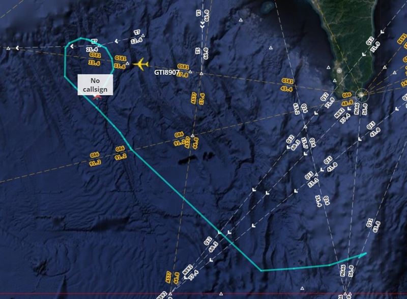 傳聞共軍運-8反潛機，刻意「繞飛」R-12靶區一圈。   圖：翻攝台灣西南空域臉書