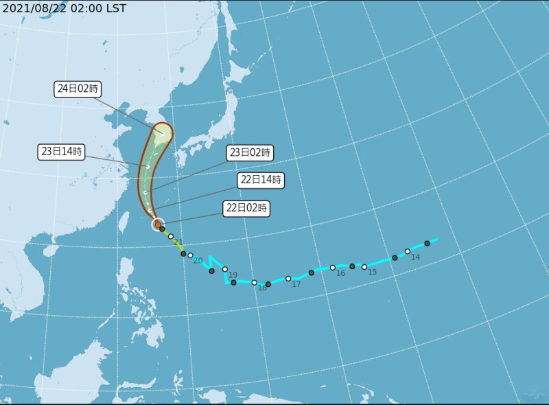 「奧麥斯」中心位置今天凌晨2時位於鵝鑾鼻東北東方600公里之海面上，以每小時19轉30公里速度，向北北西轉北進行，往日韓移動遠離台灣。   圖/氣象局