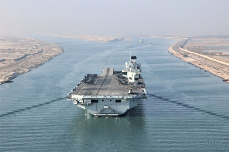 韓國國防部當地時間25日表示，考慮到疫情形勢日益嚴峻，南韓與英國海軍決定取消英國「伊麗莎白女王」號航母艦隊停靠釜山港的計畫。   圖：翻攝自環球網