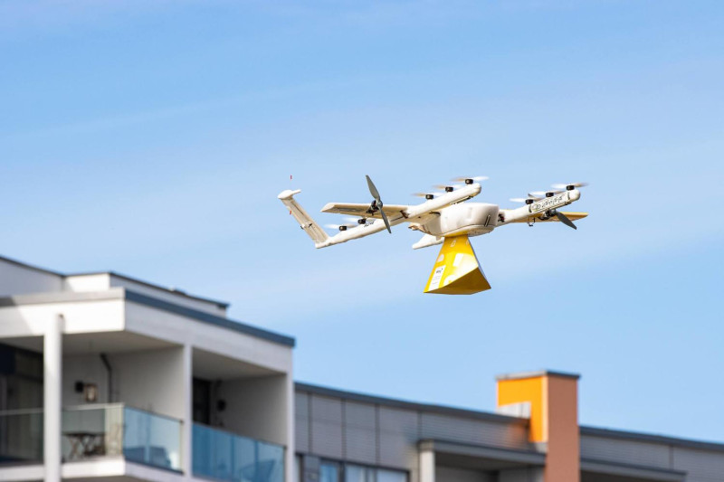 Alphabet旗下的無人機送貨服務「Wing」即將達成10萬次包裹運送。   圖：翻攝自Wing