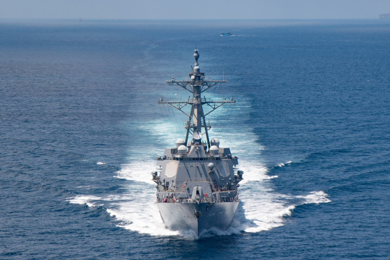 國防部發布新聞稿，美軍雙艦通過台海，國軍全程掌握周邊動態。   圖/U.S. Pacific Fleet臉書粉專