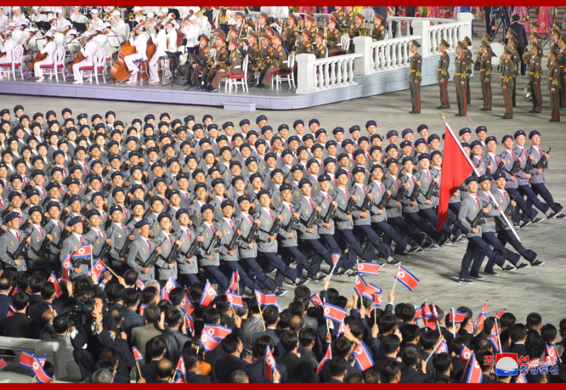 北韓今(9日)舉行73 週年國慶典禮。於北韓首都平壤的金日成廣場舉行的盛大閱兵式。   圖 : 翻攝自朝中社