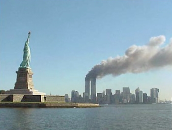 911事件被襲擊的紐約世貿大樓。（資料照）   圖：擷取自維基百科