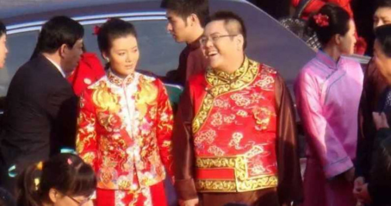 有著山西首富稱號的李兆會，曾是中國海鑫鋼鐵集團的董事長。在 2010 年 1 月迎娶大陸女星車曉。   圖 : 翻攝自微博