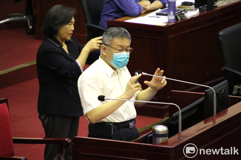 台北市長柯文哲在市議會答詢。   圖：周煊惠 / 攝（資料照）