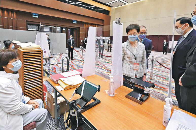 香港選委會選舉昨日舉行，被外界批評，根本是「小圈子選舉」。   圖：擷取自羅冠聰 Nathan Law 臉書