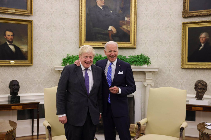 強生過去曾在臉書上表示，英國和美國是堅定的盟友，也是最親密的合作夥伴。我們將並肩保護我們的人民，捍衛我們在世界各地的價值觀。   圖：擷取自Boris Johnson Facebook（資料照）