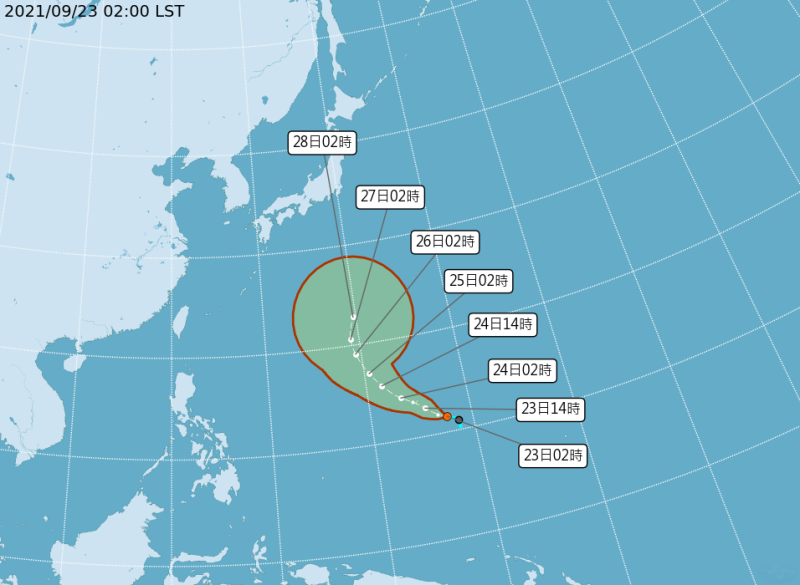 太平洋地區關島附近的熱帶性低氣壓TD18，今天凌晨2時的中心位置在關島東南方海面，可能增強為輕度颱風。   圖：中央氣象局/提供