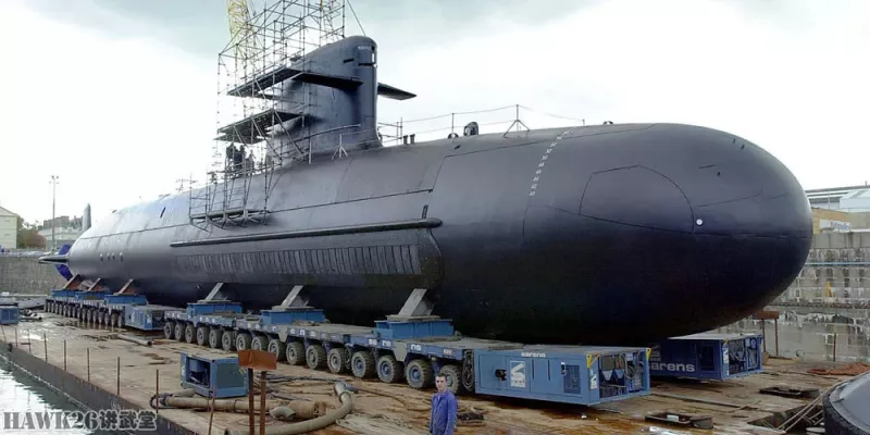 法國海軍船舶集團製造的「梭魚級」核潛艦，澳洲原本訂購12艘柴電動力潛艦，但在美方承諾提供核技術後，突然片面向法國毀約。   圖：翻攝陸網/HAWK26講武堂