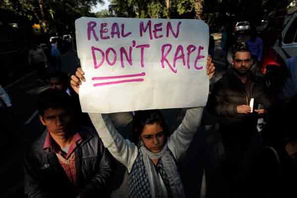 印度強姦婦女問題嚴重，近日再度爆發一起性侵案，受害者為15歲少女。(資料照)   圖: 翻攝自India Against Rape臉書