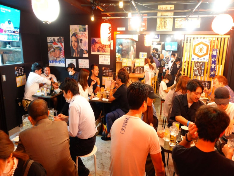 美食街經營理念，食客可以在輕鬆與療癒的氛圍裏，盡情感受味覺的滿足。   圖：東京觀光事務所台灣辦事處／提供