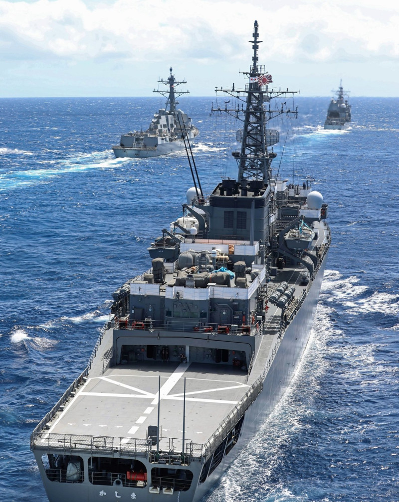 美國海軍部長戴托羅表示，海軍正投資造船廠、維修站以及其他戰備設施。   圖：擷取自美國太平洋艦隊U.S. Pacific Fleet 臉書（資料照）