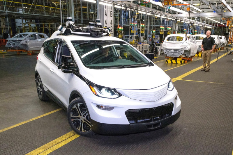 通用汽車將著重發展電動車業務，目標超越特斯拉，並在2030年以前讓公司營收翻倍成長。圖為通用汽車旗下電動車產品。   圖：翻攝General Motors臉書