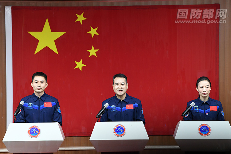 中國3名太空人預期將駐留「天宮」太空站6個月。   圖/中國國防部
