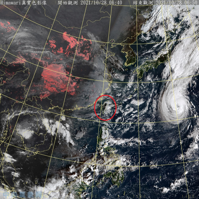 中度颱風「瑪瑙」向東北轉北北東進行，對台灣並沒有直接影響，氣象局指出，今天要注意的仍然是東北風。   圖：中央氣象局/提供