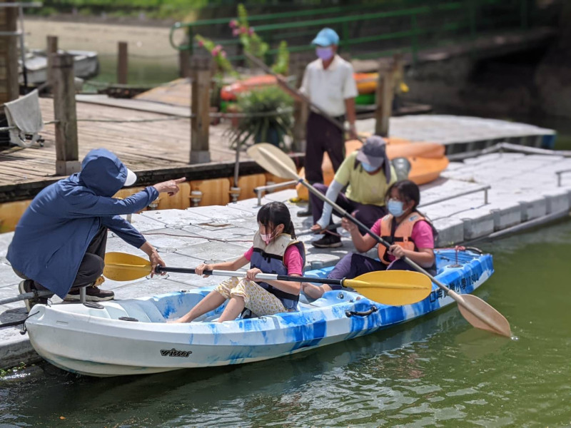 宣導水域遊憩安全知識。   圖：台南觀旅局／提供