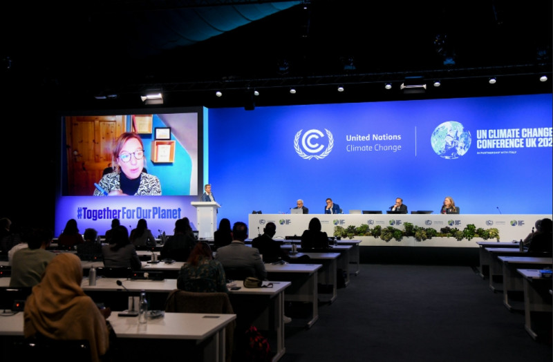 COP26氣候峰會最終文本敦促各國，加速努力「逐步減少」（phase down）未減量燃煤電廠以及「逐步淘汰」（phase out）低效率化石燃料補貼。   圖/COP26推特