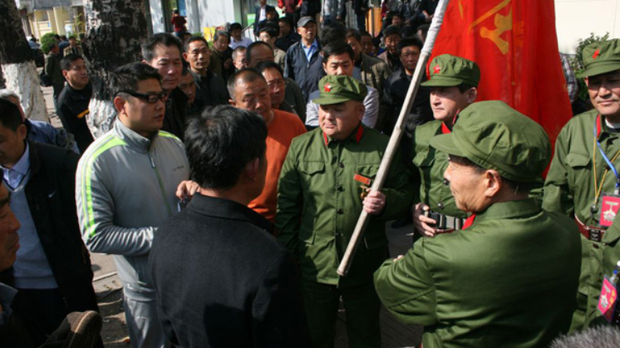 2018年發生在江蘇鎮江的解放軍老兵抗議事件。 圖：翻攝陸網(資料畫面)