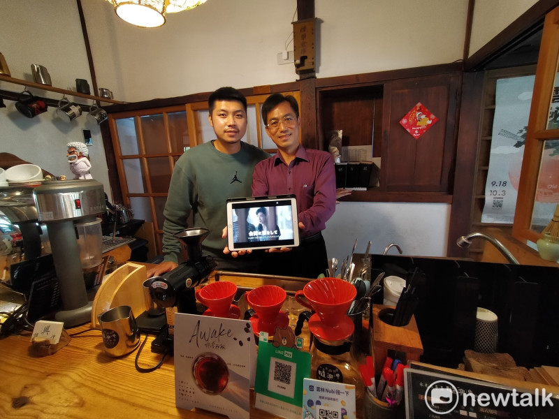 水保局南投分局長陳榮俊歡迎大家走訪由微電影《第一杯咖啡》的拍攝場景。   圖：唐復年/攝