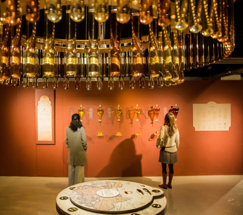 「赤琥珀特展」被譽為有史以來「最美茶展覽」。   圖：新北市文化局提供