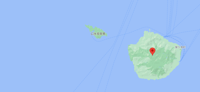 日本防衛省表示，中國海軍測量艦曾於17日航行通過屋久島及口永良部島附近的日本領海。   圖：翻攝自Google map