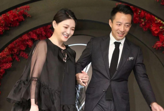 大S和汪小菲昨(22)日正式官宣離婚，雙方共同發表聲明「兩人已決定和平解除婚姻關係」。   圖：翻攝自微博