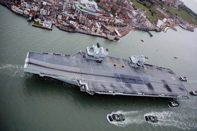 英國皇家海軍伊麗莎白女王號（HMS Queen Elizabeth）完成為期7個月的首次部署，9 日返回母港。   圖：翻攝英國皇家海軍官網