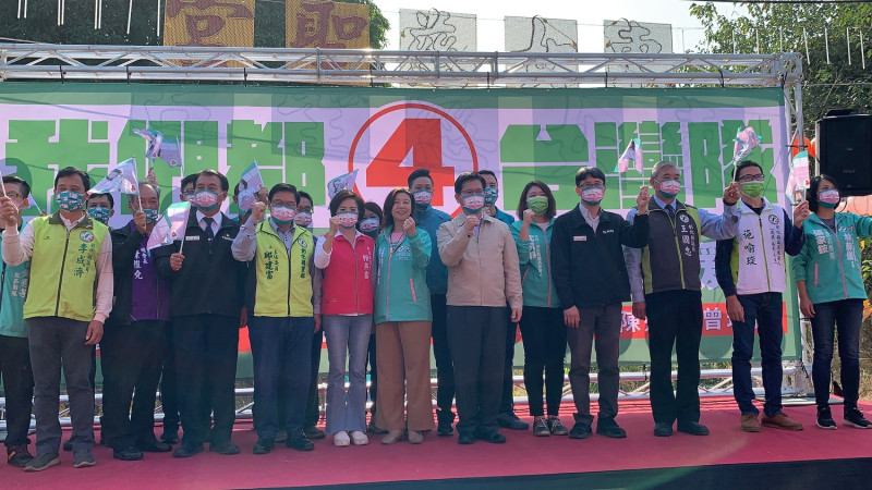 「我們都 4 台灣隊 彰化．南投鄉親挺林靜儀後援會」舉行成立大會。   林靜儀競選總部/提供