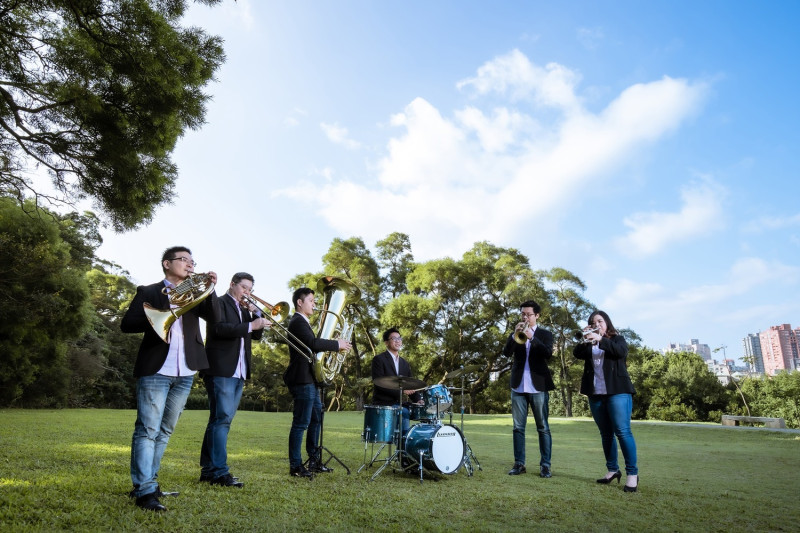 致力推廣淡水在地音樂學習的「淡水愛樂管樂團」，將以悠揚管樂演出多首中英文經典歌曲。   圖：新北市文化局提供