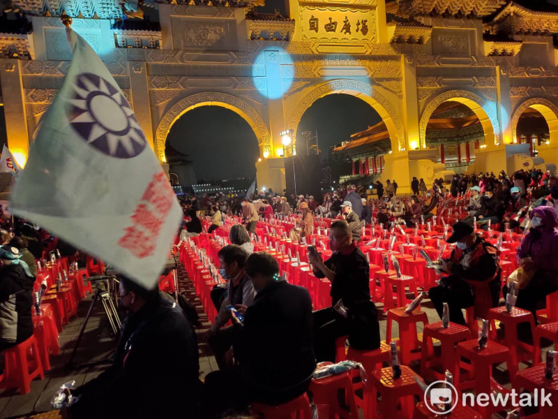 晚間6點20分許的國民黨民主守夜活動現場。   圖：黃建豪/攝