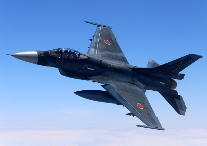 日本尋求與英國飛機製造商合作，開發「繼任」F-2的新型戰機發動機。圖為日本航空自衛隊現役F-2戰機。   圖：翻攝防衛省統合幕僚監部推特