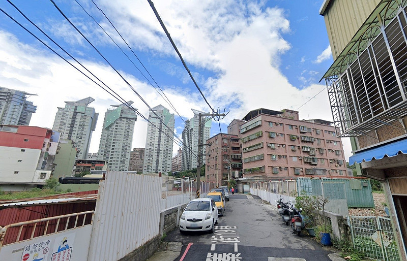 706地號及717地號拆除後。 圖:新北市都更處提供