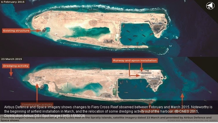 權威軍事刊物《IHS簡氏防務週刊》去年公布中國在南沙群島永暑島修建飛機跑道的衛星照片，日前傳出中國在此地進行試飛。   圖：翻攝自《IHS簡氏防務週刊》網站   