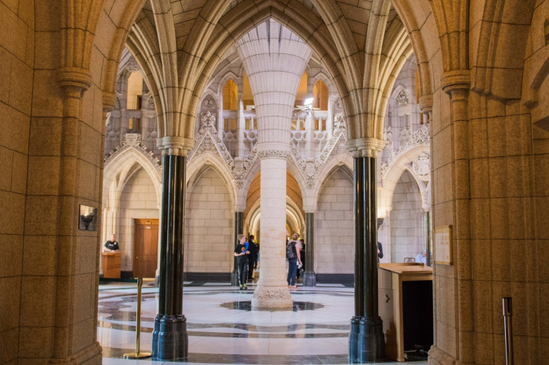 加拿大眾議院表決通過，禁止國會大樓（圖）與所有的聯邦政府大樓使用中國口罩。   圖：翻攝自加拿大眾議院議長推特