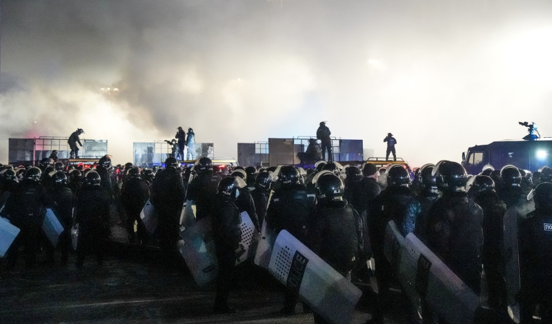 哈薩克爆發罕見示威，以俄羅斯為首的「集體安全公約組織」（CSTO）派出維和部隊幫助穩定該國局勢。   圖：達志影像/美聯社