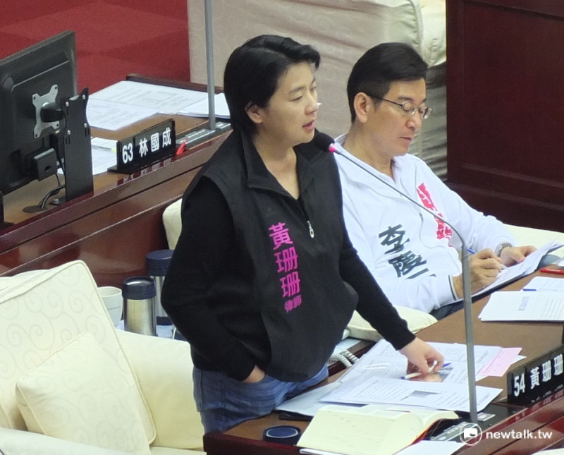 參選台北市港湖區立委的親民黨籍市議員黃珊珊16日晚間自行宣布落選。   圖：新頭殼資料照片