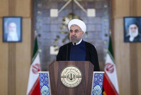 伊朗總統羅哈尼在Twitter高興宣布喜訊，慶祝經濟制裁的解除。   圖：翻攝羅哈尼推特